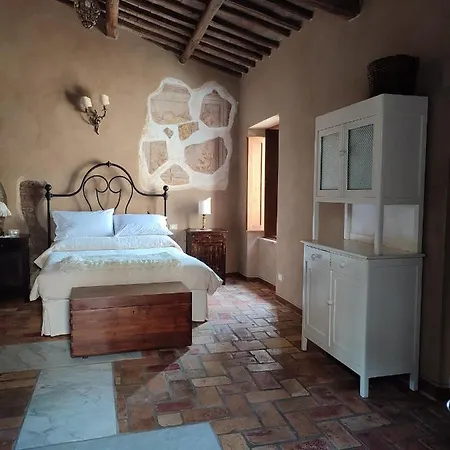 Πανσιόν Dimore Santa Maria 3*