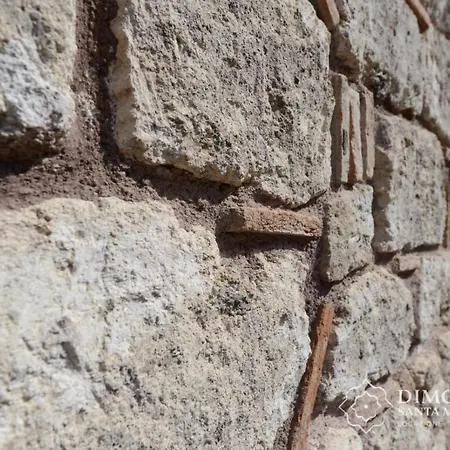 Dimore Santa Maria בית הארחה Carbognano