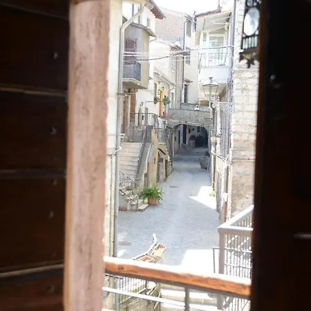 Dimore Santa Maria בית הארחה Carbognano